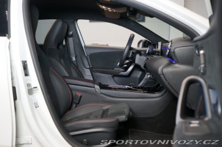 Mercedes-Benz A 200d*AMG*CAMERA*LED*ZÁRUK 2024