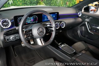 Mercedes-Benz A 200d*AMG*CAMERA*LED*ZÁRUK 2024