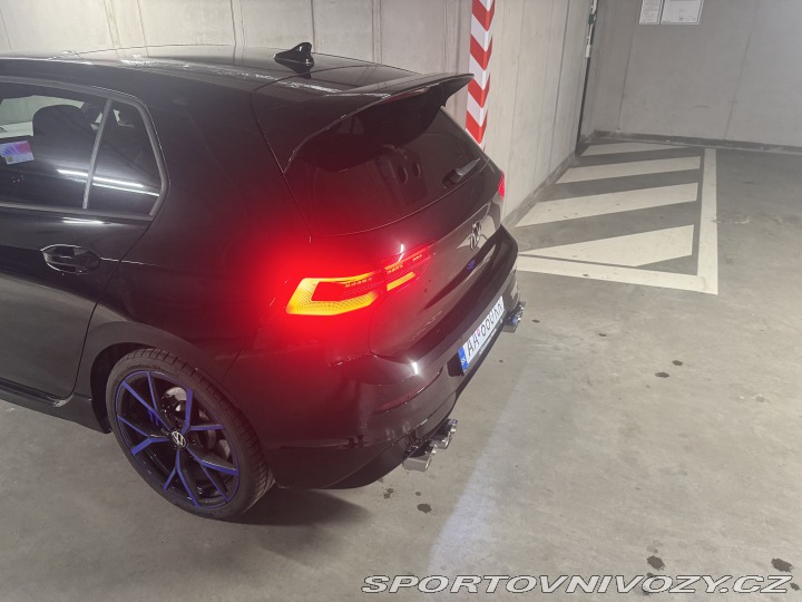 Volkswagen Golf R 20 years 2024