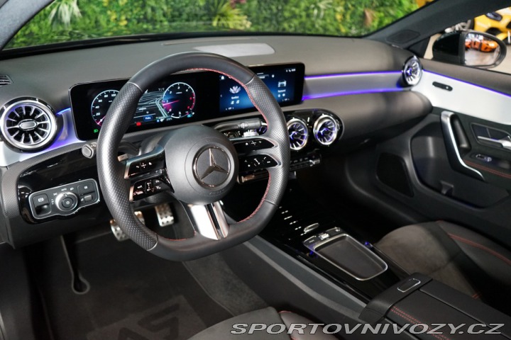 Mercedes-Benz A 200d*AMG*360*LED*ZÁRUKA*C 2024