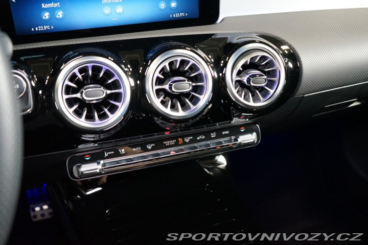Mercedes-Benz A 200d*AMG*360*LED*ZÁRUKA*C 2024