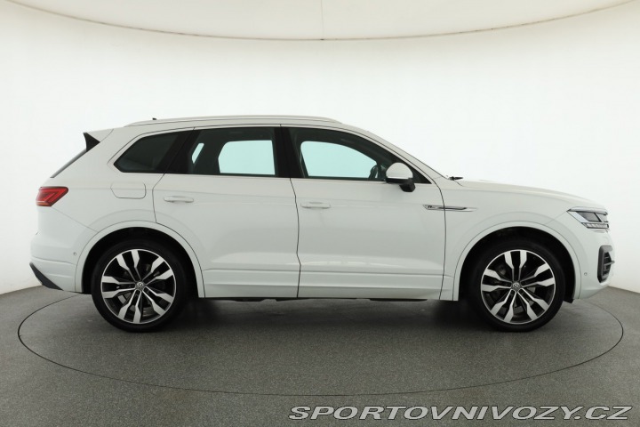 Volkswagen Ostatní modely Touareg R-Line 3.0 TDI 2018