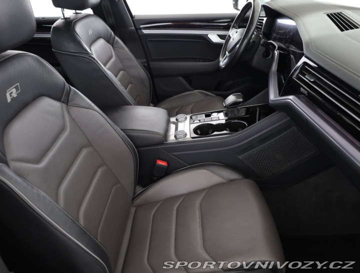 Volkswagen Ostatní modely Touareg R-Line 3.0 TDI 2018