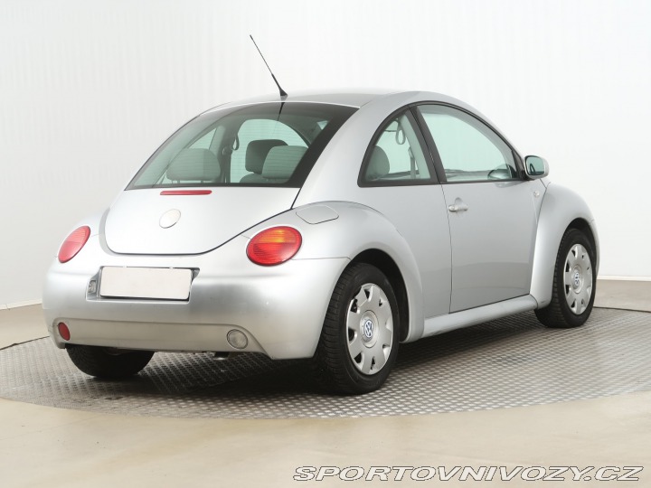 Volkswagen New Beetle 1.6 2002
