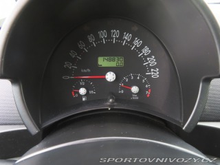 Volkswagen New Beetle 1.6 2002