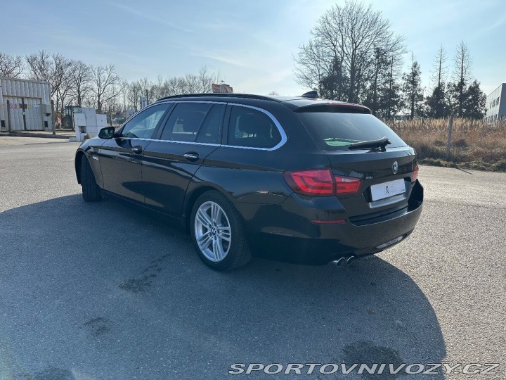 BMW 5 3,0 530xd F11 2012