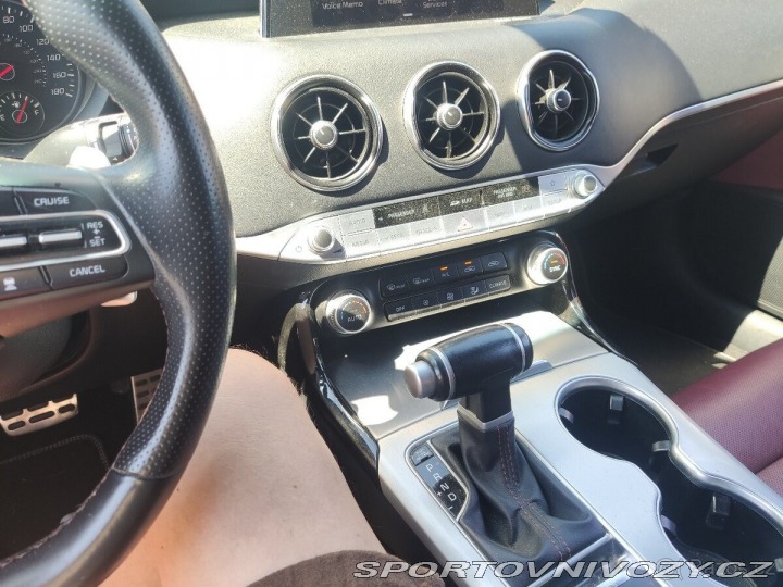 Kia Stinger 3,3 GT V6 l T-GDi 272KW 2020