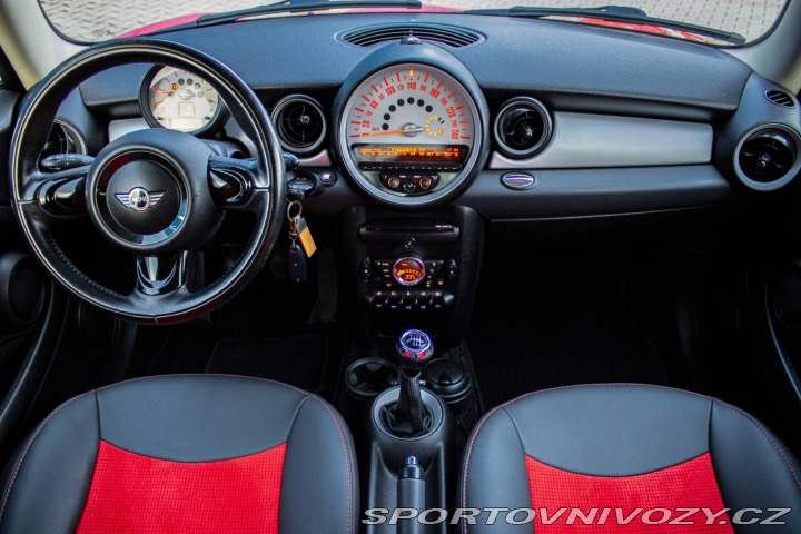 Mini One 1.6i, 55kw, M6 / AJ NA S 2011