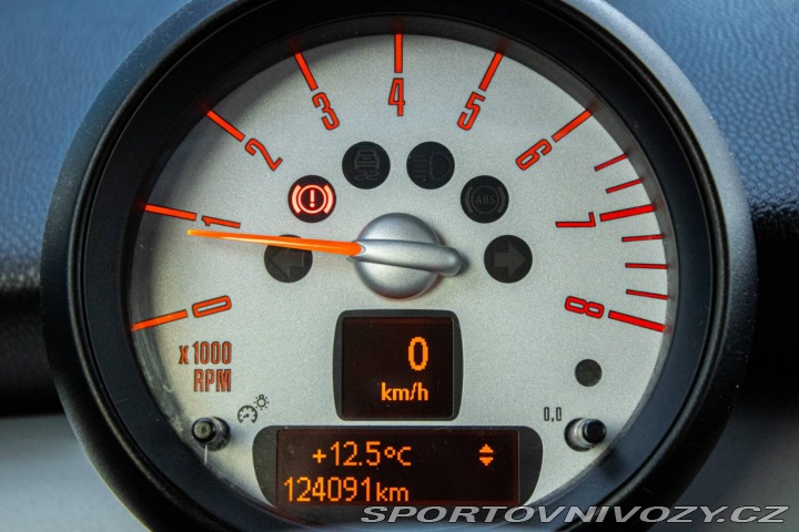 Mini One 1.6i, 55kw, M6 / AJ NA S 2011