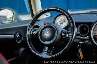Mini One 1.6i, 55kw, M6 / AJ NA S 2011