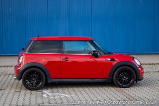 Mini One 1.6i, 55kw, M6 / AJ NA S 2011