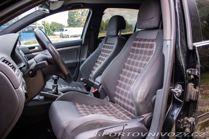 Volkswagen Golf 2.0 FSI GTI Turbo, 147kW 2005