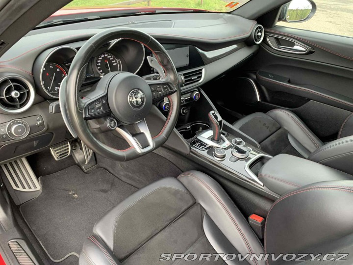 Alfa Romeo Giulia VELOCE Ti 2.0 Turbo 206kW 2021