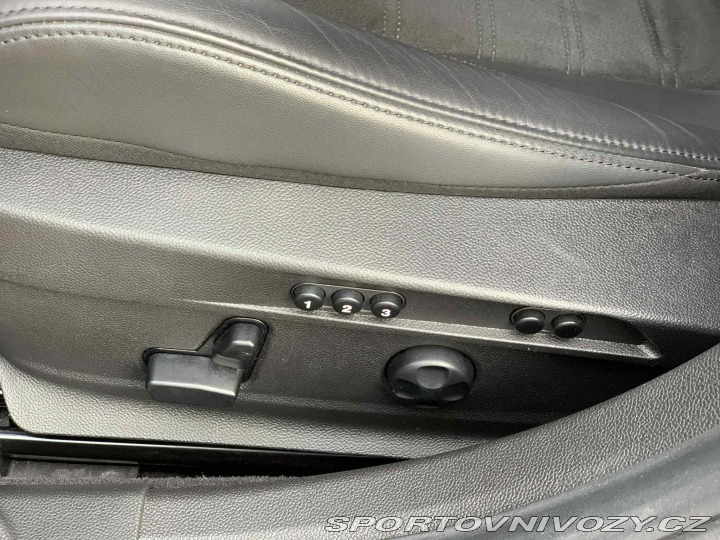 Alfa Romeo Giulia VELOCE Ti 2.0 Turbo 206kW 2021