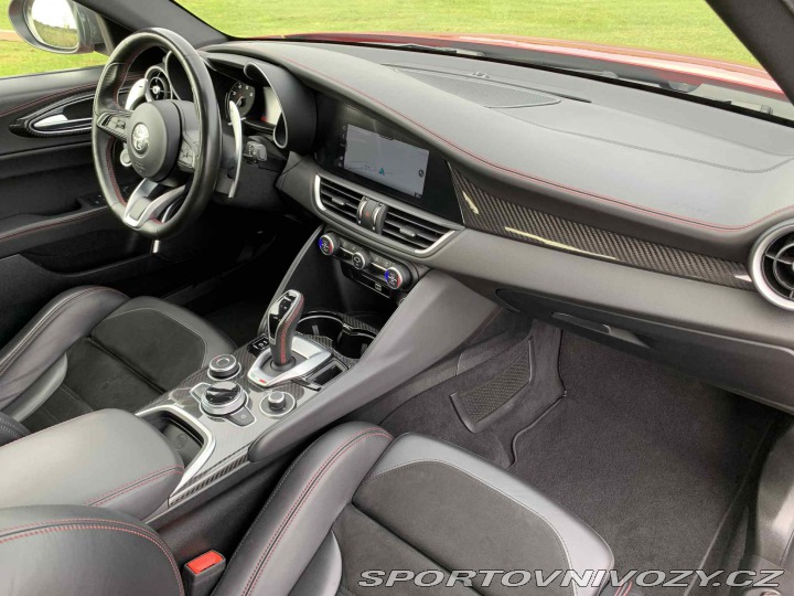 Alfa Romeo Giulia VELOCE Ti 2.0 Turbo 206kW 2021