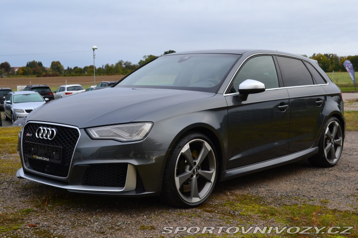 Audi RS3  2016
