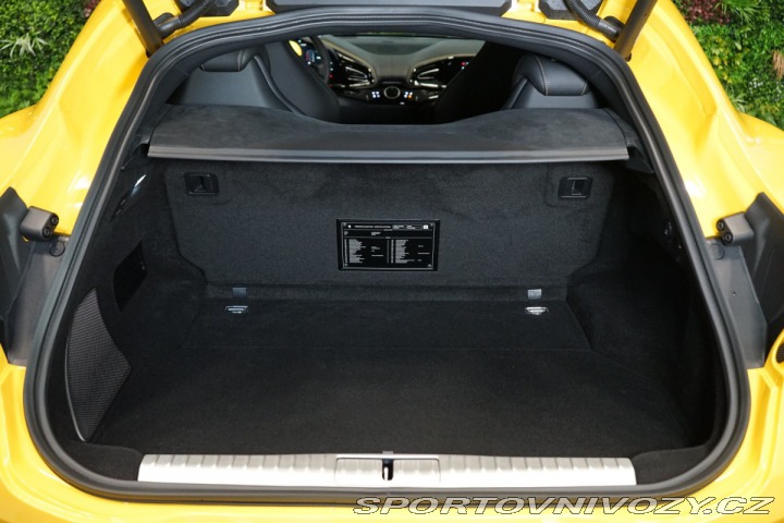 Ferrari Purosangue CARBON*LIFT*GIALLO MODENA 2025