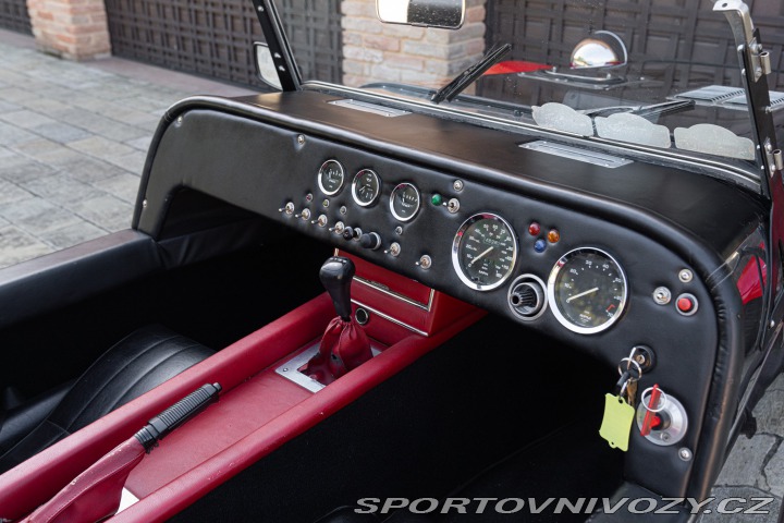 Ostatní značky Ostatní modely Robin Hood Engineering S7 1979