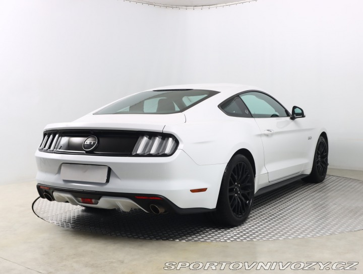 Ford Mustang GT V8 5.0 2016