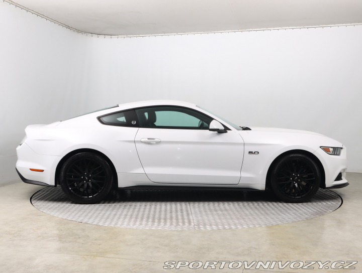 Ford Mustang GT V8 5.0 2016