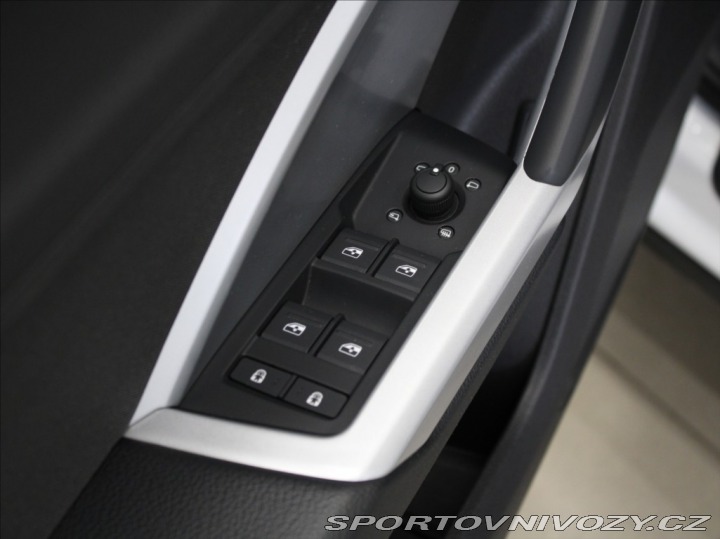 Audi Ostatní modely Q3 2,0 TDi AT S-Line BEZKLÍČ 2023