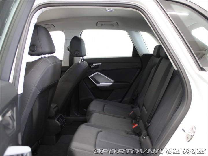 Audi Ostatní modely Q3 2,0 TDi AT S-Line BEZKLÍČ 2023