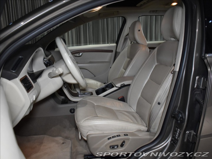 Volvo V70 3,0 T6 AWD Summum Blis,Ší 2007