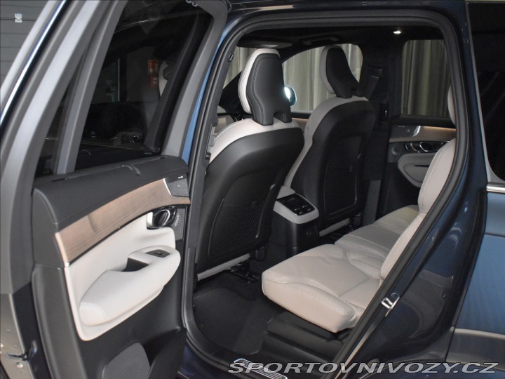 Volvo Ostatní modely XC90 2,0 T8 Ultra Bright 2025