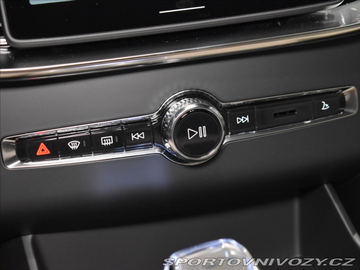 Volvo Ostatní modely XC90 2,0 T8 Ultra Bright 2025