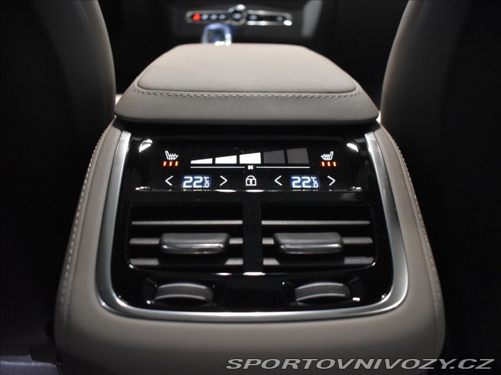Volvo Ostatní modely XC90 2,0 T8 Ultra Bright 2025