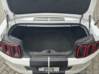 Ford Mustang 3.7L V6 2013