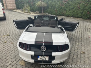 Ford Mustang 3.7L V6 2013