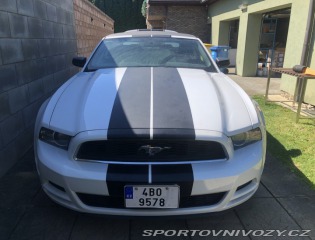 Ford Mustang 3.7L V6 2013