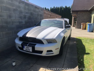 Ford Mustang 3.7L V6 2013