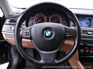 BMW 7 4,4 750 Li xDrive 300kW 2012