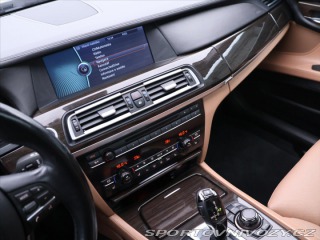 BMW 7 4,4 750 Li xDrive 300kW 2012
