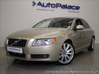 Volvo S80 3,2 R6 238koní AT R19 TZ 2008