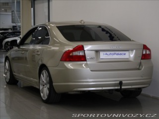 Volvo S80 3,2 R6 238koní AT R19 TZ 2008