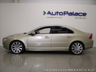 Volvo S80 3,2 R6 238koní AT R19 TZ 2008