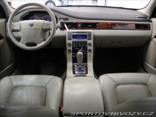 Volvo S80 3,2 R6 238koní AT R19 TZ 2008