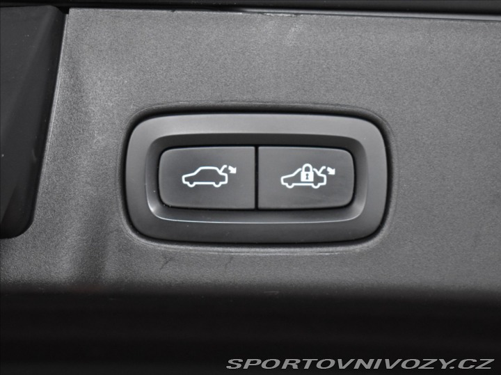 Volvo V90 D5 CC PRO Ventilace,Pano, 2020
