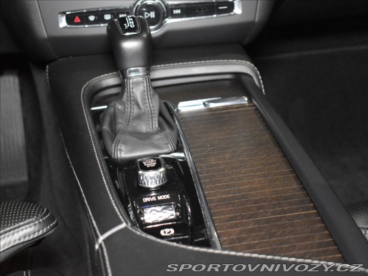 Volvo V90 D5 CC PRO Ventilace,Pano, 2020