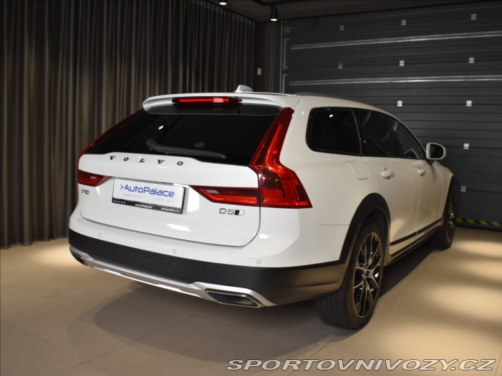 Volvo V90 D5 CC PRO Ventilace,Pano, 2020