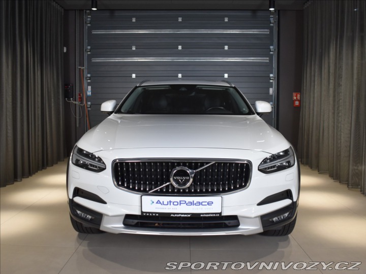 Volvo V90 2,0 CC PRO Ventilace,Pano 2020