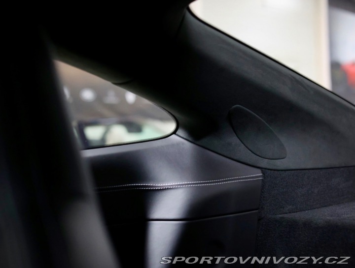 Porsche 911 992 GT3 Touring | Arctic 2024