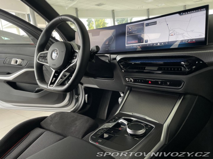 BMW 3 330i xDrive*M-SPORT*Distr 2025