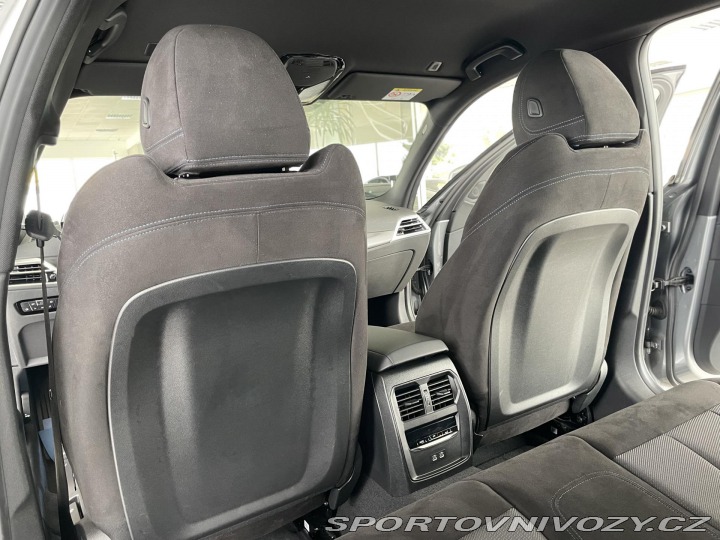 BMW 3 330i xDrive*M-SPORT*REZER 2025