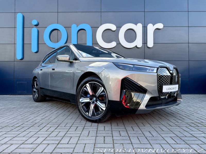 BMW iX xDrive50, Plná výbava, ČR