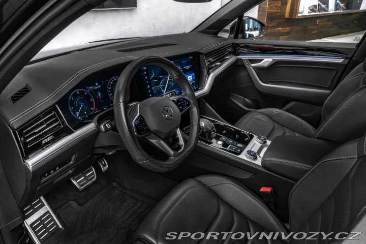 Volkswagen Ostatní modely Touareg R-line 4M 210kW IQ-Light 1800