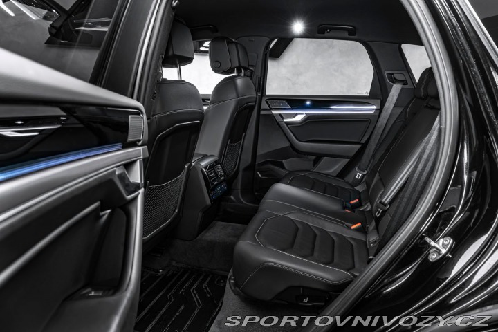 Volkswagen Ostatní modely Touareg R-line 4M 210kW IQ-Light 1800